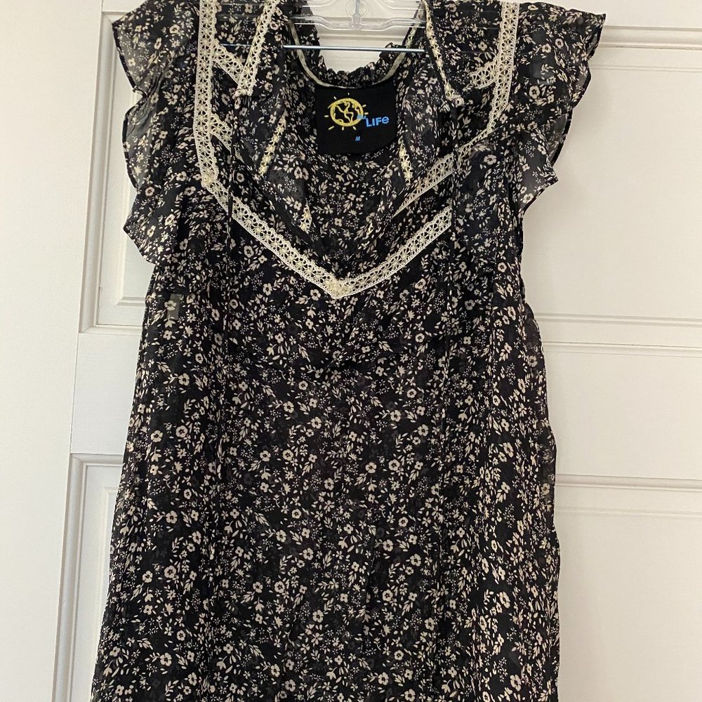 Blue Life Top - Black and White Floral